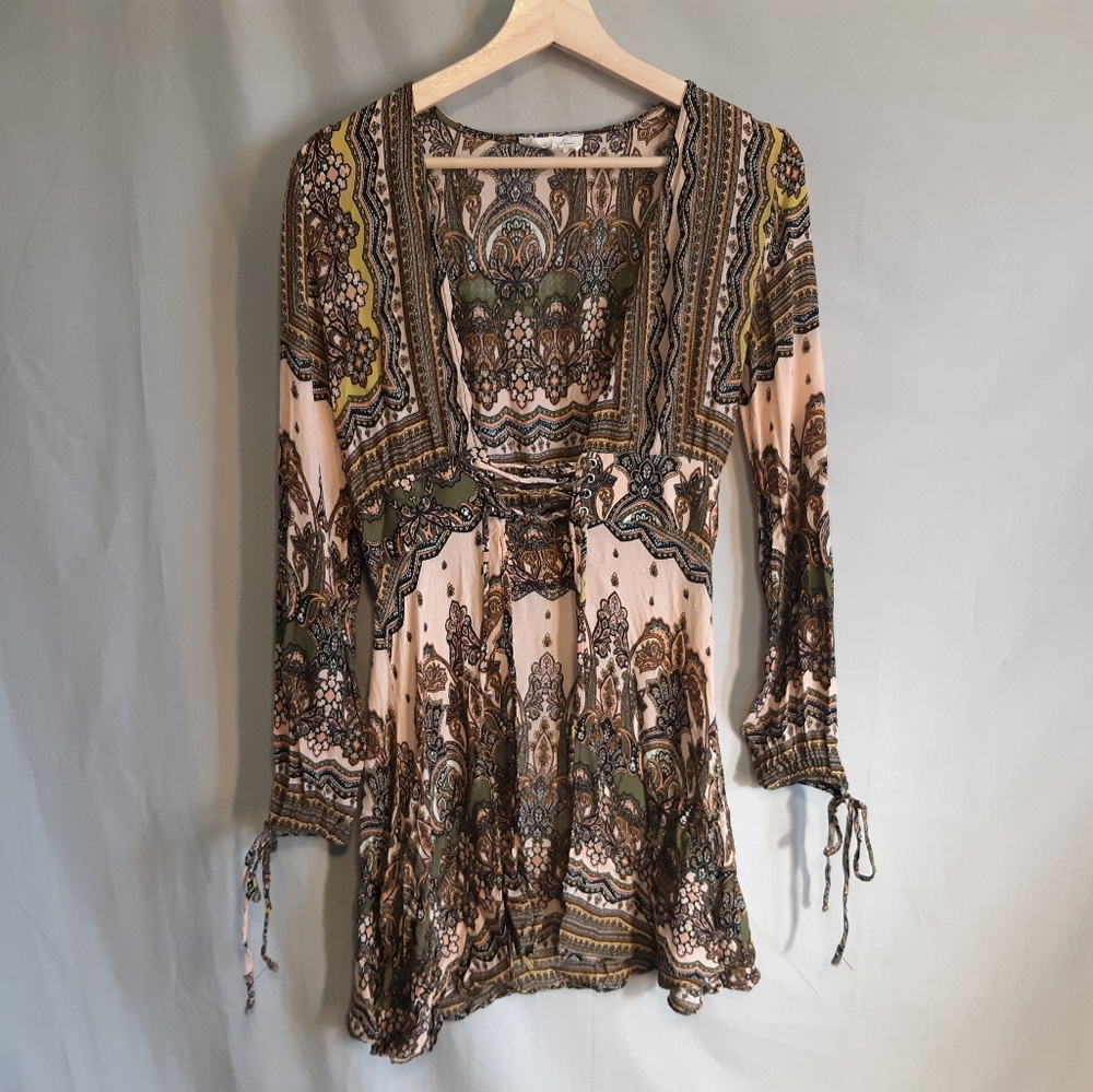 Paris to Jena | Paisely Lace-up Top